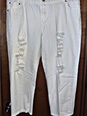 Lane Bryant Distressed Capri Jeans Size 20 Great Condition With 24 inch inseam